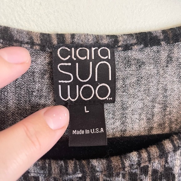 CIARA SUN WOO Tunic L Stretch Animal Round Neck Dolman Faux Leather Sleeve Black - Picture 3 of 8